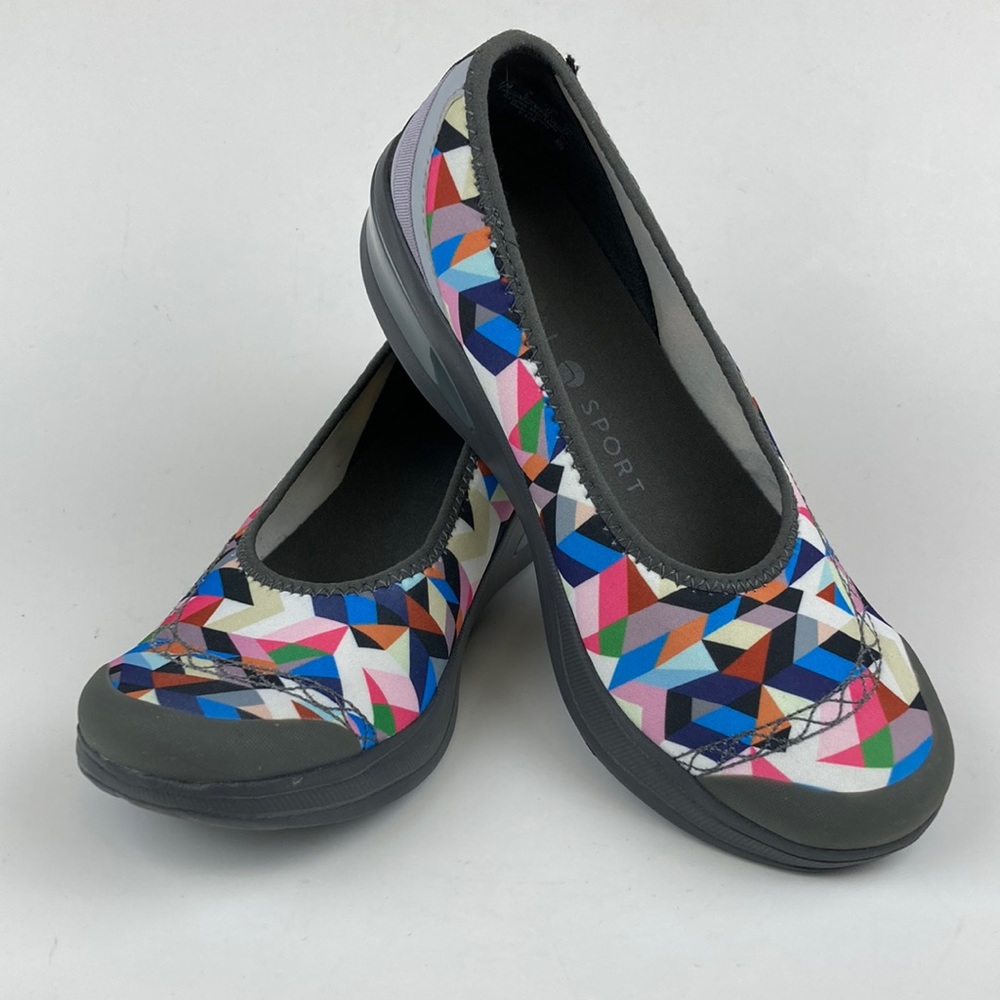 Natural Sport Women’s Fabric Geo Print Sporty Wedge sz 7